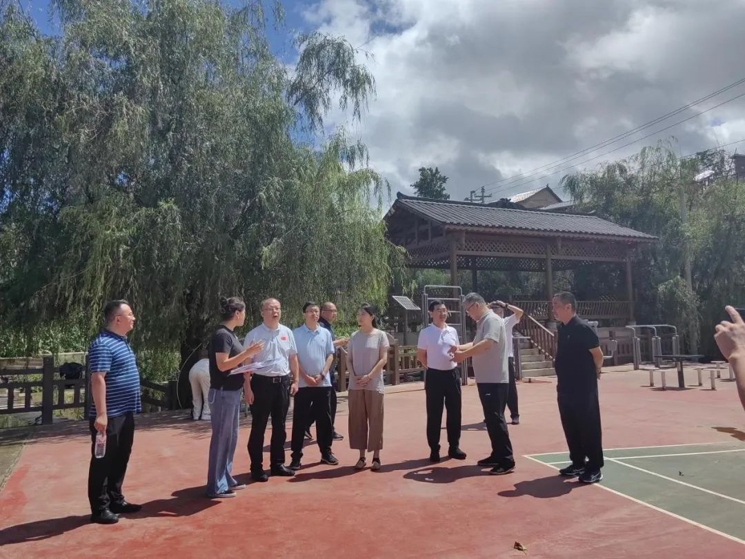 333体育-丁俊晖英锦赛夺冠获第四座排名赛奖杯[图]